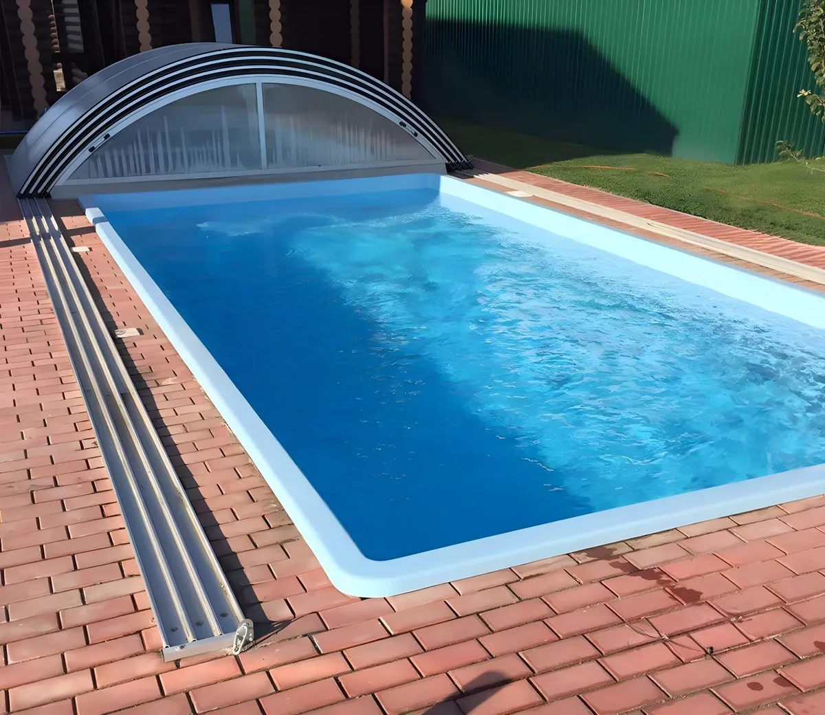 Laguna 7 — вечернее освещение в Новомосковске